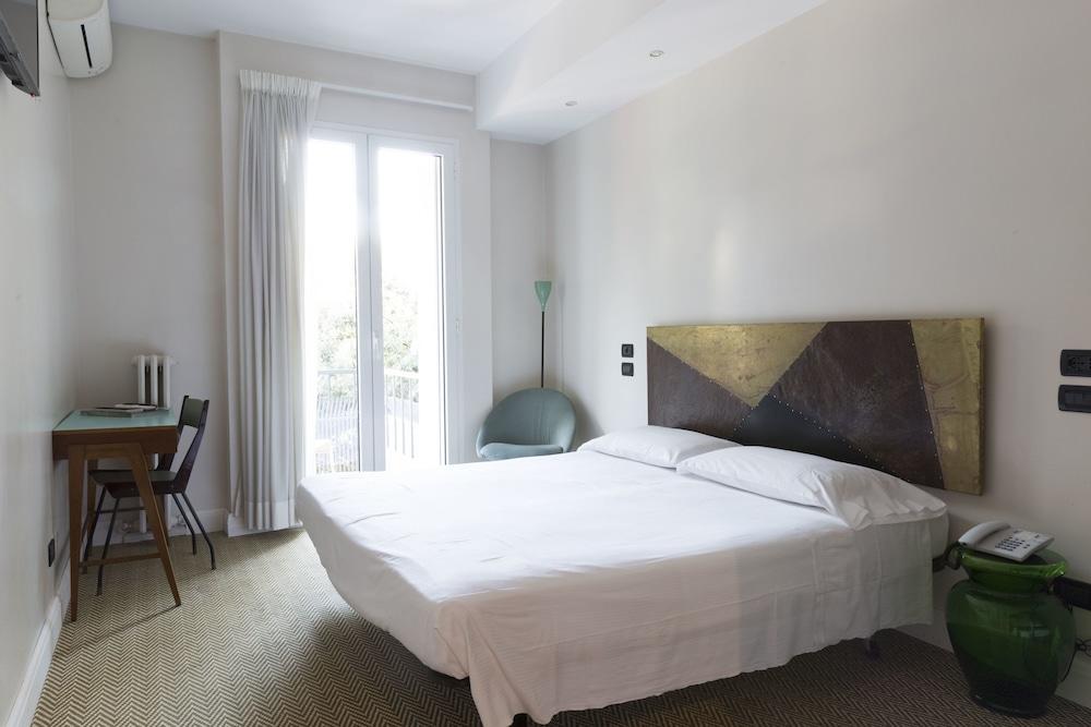 Boutique Hotel Trieste - Adults Only Verona Exterior photo